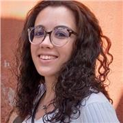 Studentessa universitaria, diplomata a pieni voti al liceo scientifico, impartisce lezioni di biologia, chimica, scienze della terra, anatomia. Disponibile anche nella preparazione dei test medico-sanitari